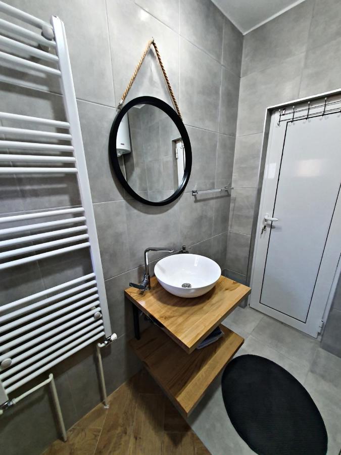 Luxor Apartmani 2 Vrnjacka Banja Bagian luar foto